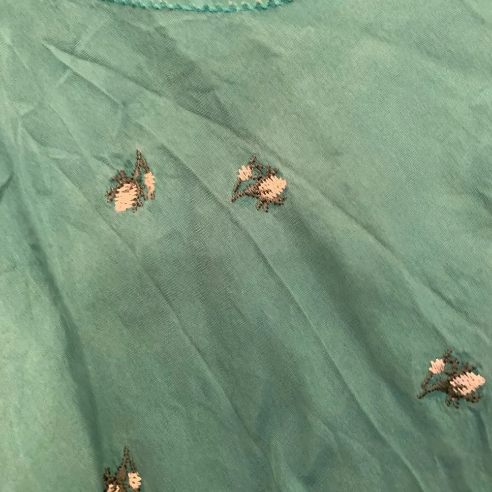 Floral Tank Top - Picture 2 of 3